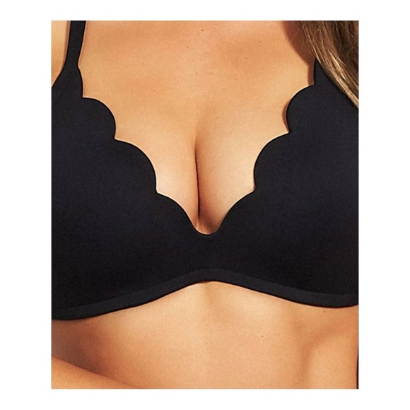 Seafolly Petal Edge triangle D cup bikini top in black NWT - Picture 4 of 9